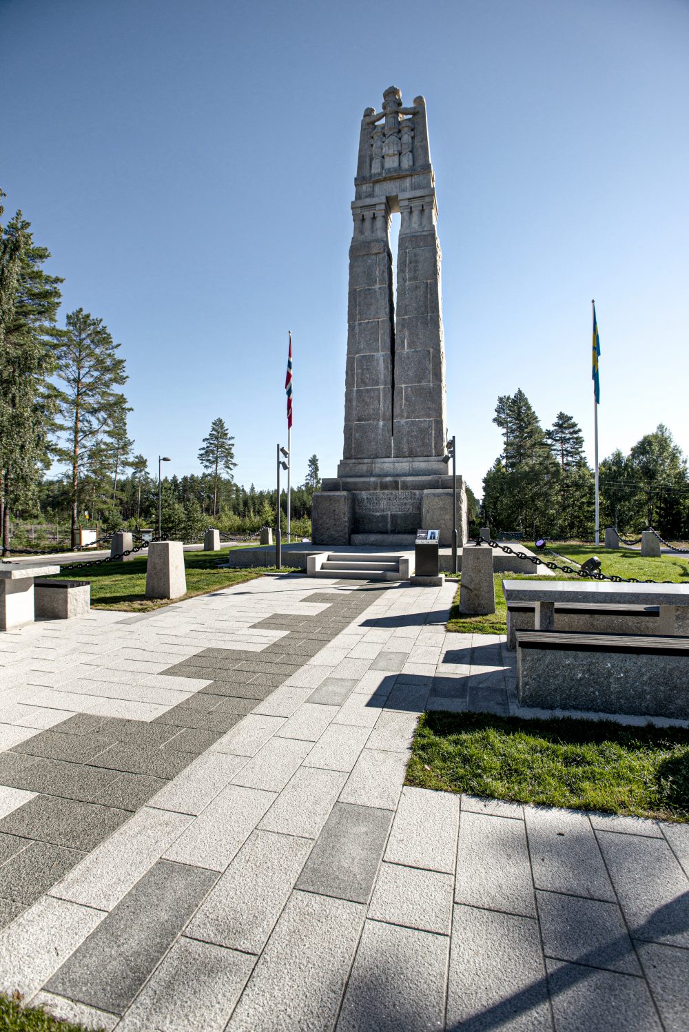 Fredsplassen ved fredsmonumentet Magnor